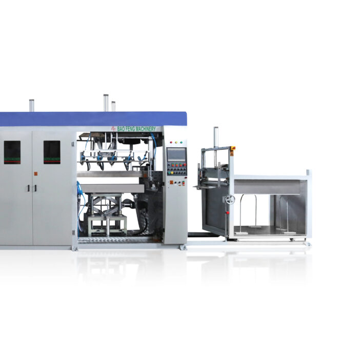 Vacuum forming machine achieves efficient molding. With its ingenuity and craftsmanship, it creates high-quality new packaging-Wenlan